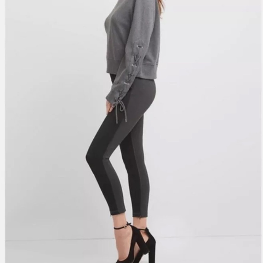 GAP sculpt ponte leggings, gray and black size medium.